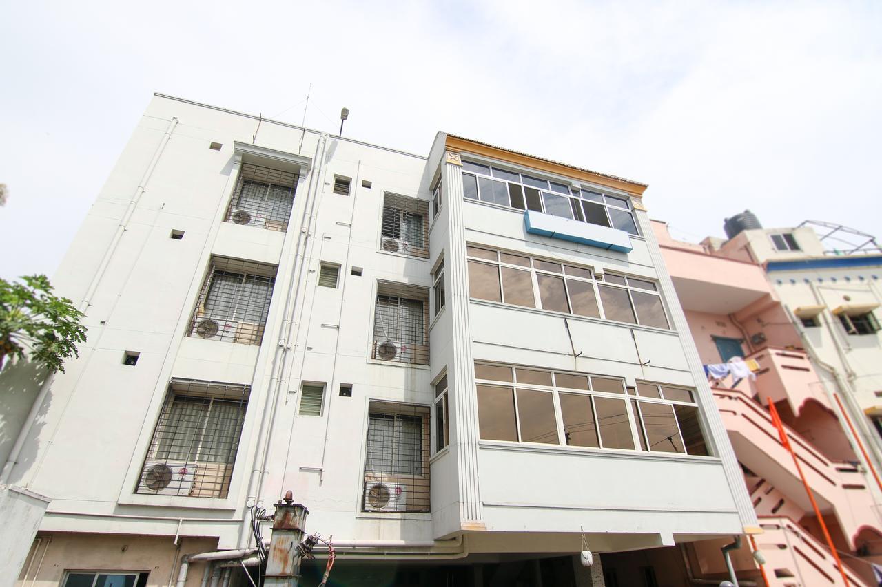 Oyo 9207 Chakri Guest House Visakhapatnam Extérieur photo