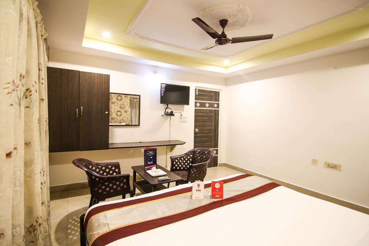 Oyo 9207 Chakri Guest House Visakhapatnam Extérieur photo